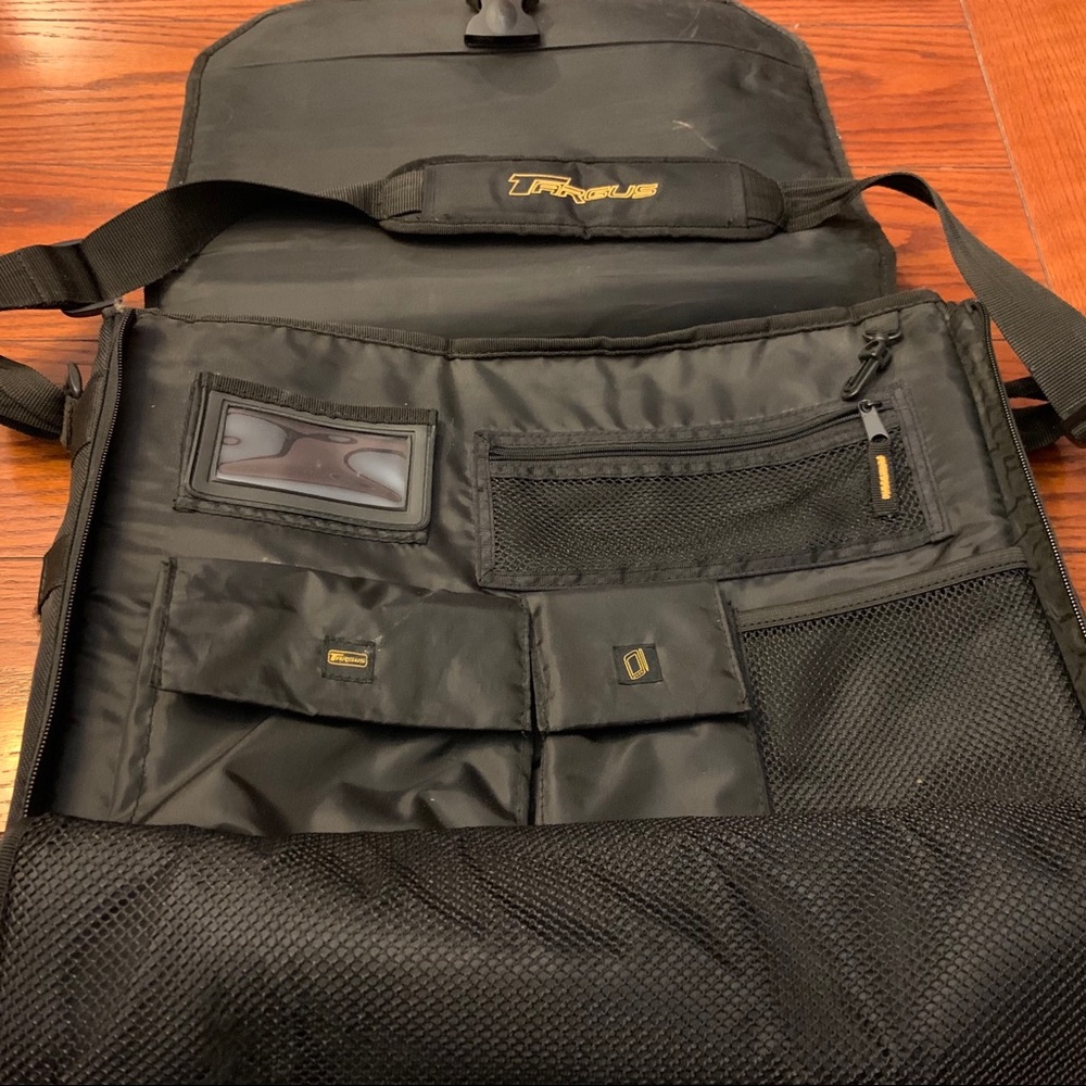 Targus computer messenger bag - Picture 2 of 6